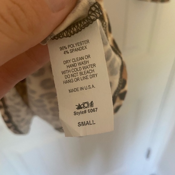 Leopard Print Fitted Dress - Picture 4 of 5